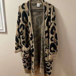 Leopard print warm sweater cardigan women’s L/XL